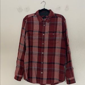 New w/o tags. Prana Men’s Medium shirt.